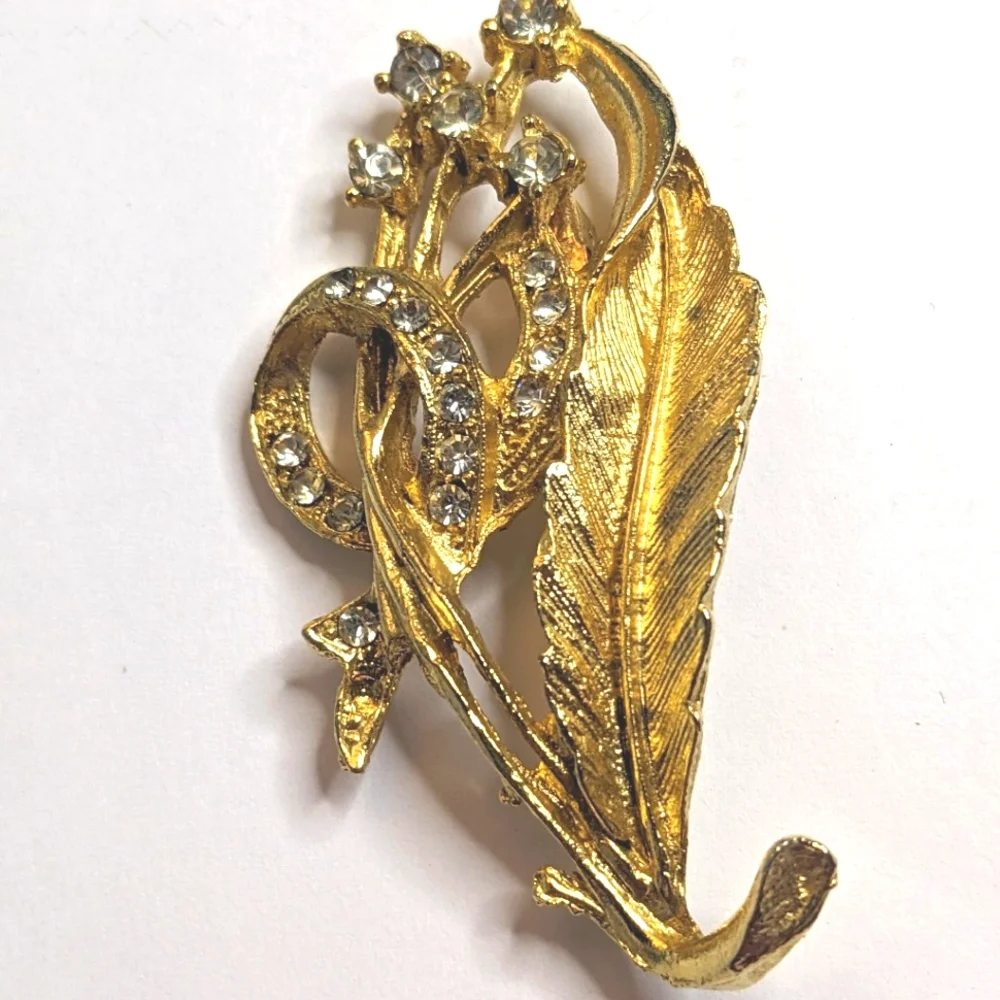 Vintage Gold-Tone Rhinestone Floral‎ Brooch Pin